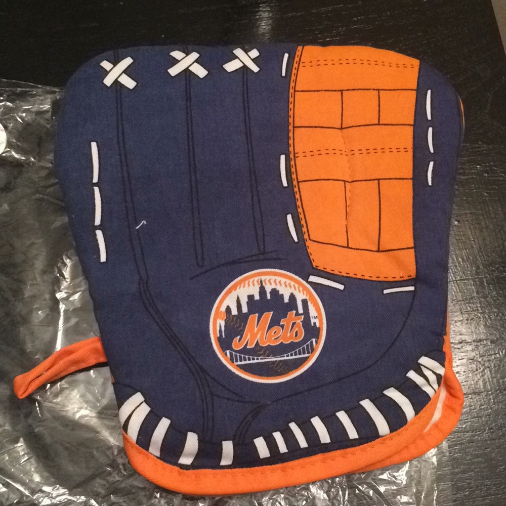 New York Mets oven mitt
